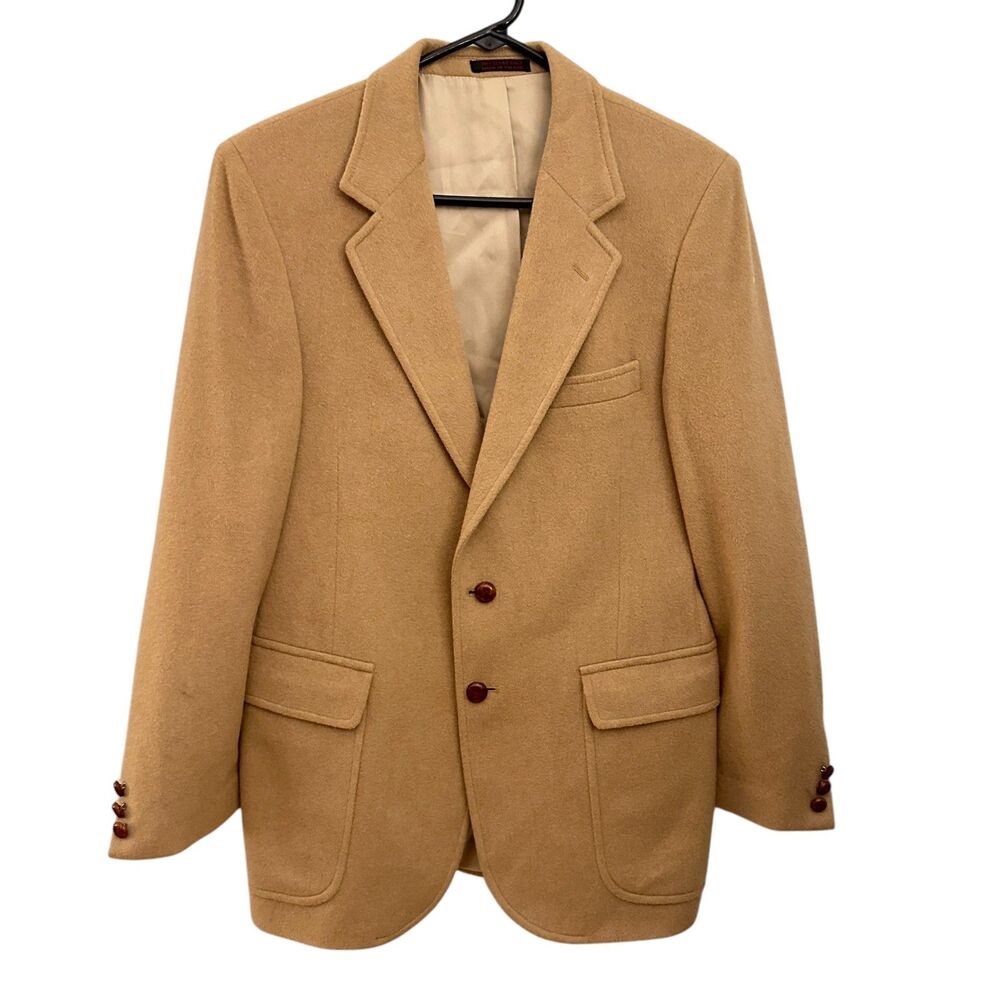 Pebble Beach California Men’s Wool Camel Coat with Wood Buttons Size S